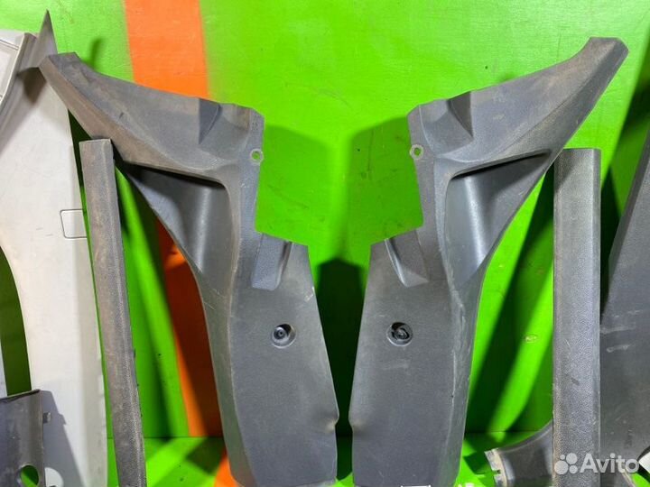 Пластик салона Ford Focus 2 седан 1.6 shda 2008