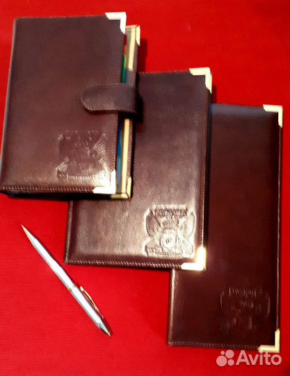 Ежедневник+записная книжка+визитница. 3 вещи