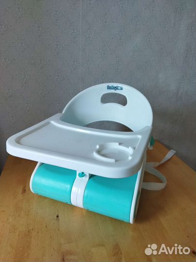 Стульчик бустер для кормления складной babyton