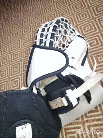 Вратарские перчатки