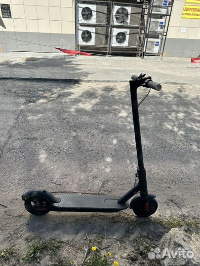 Электросамокат Xiaomi M 365 PRO
