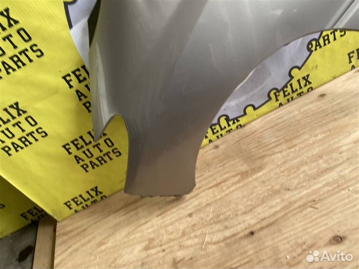 Крыло переднее левое Toyota Estima (MCR30) 2000-2