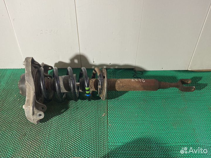 Стойка передняя левая Audi A4 B6