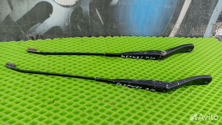 Поводки дворников Sandero stepway 1