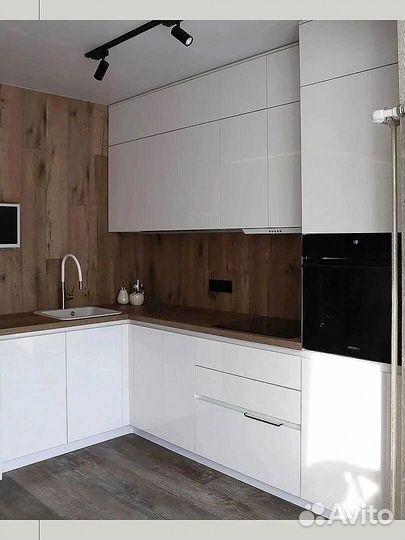 Кухня на заказ с установкой