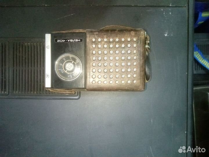 Портативный радиоприёмник Нейва-402 в кожаном чехл