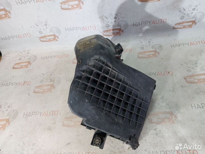 Корпус воздушного фильтра BMW X5 E53 N62B44