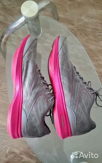 Кроссовки reebok женские