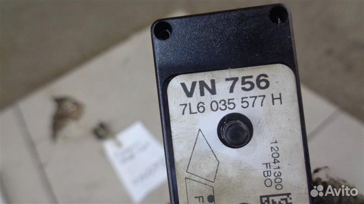 Антенна Volkswagen Touareg 2002-2010