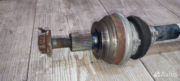 Привод в сборе задний правый Volkswagen