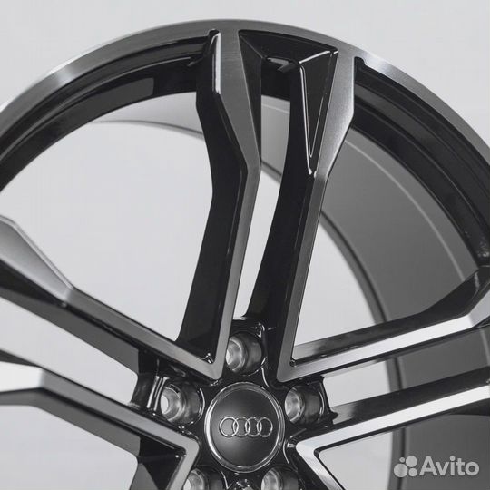 Литые диски R22 Audi Q3