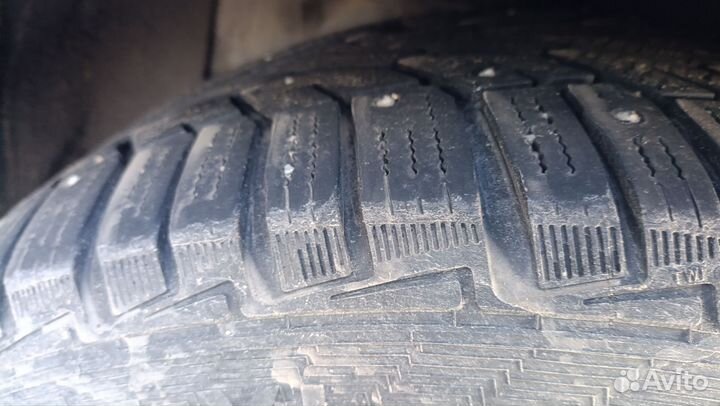 Gislaved NordFrost 100 235/55 R17 103T