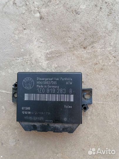 Блок парктроника Шкода Октавия А5