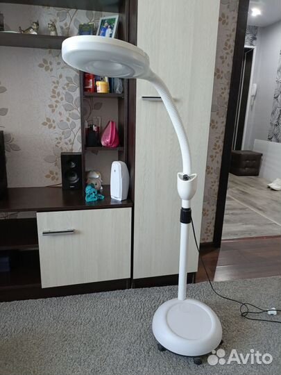 Лампа настольная