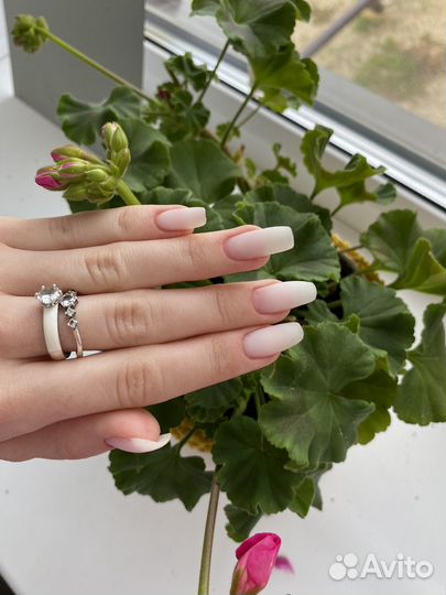 Маникюр и педикюр на дому