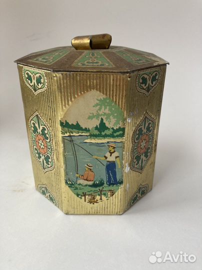 Жестяная банка из под чая