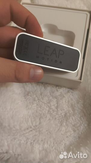 Leap motion controller