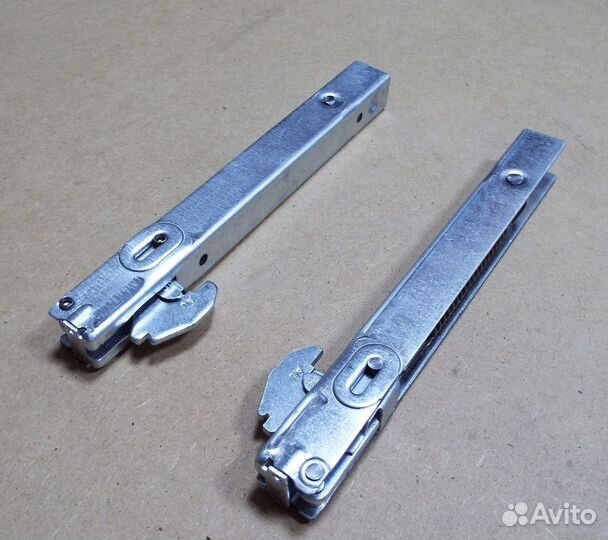 Кронштейн (Шарнир / Петля) дверки духовки flama