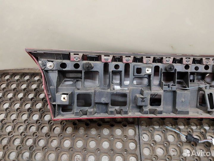 Накладка двери (крышки) багажника Renault Megane