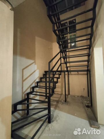 Лестница на второй этаж,на металлокаркасе объявление продам