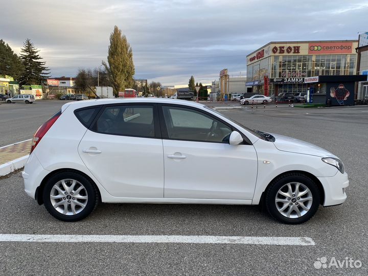 Hyundai i30 1.6 AT, 2009, 222 000 км