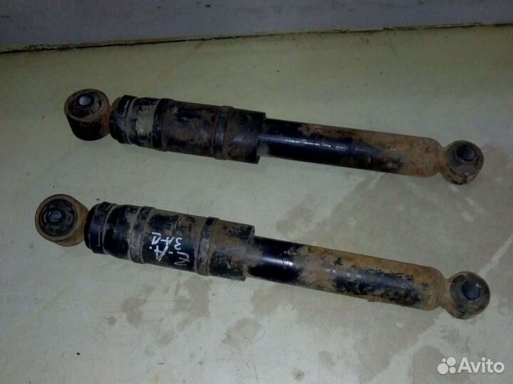 Амортизатор задний Опель Зафира А