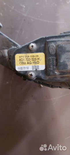 Педаль газа на Volkswagen Passat B5