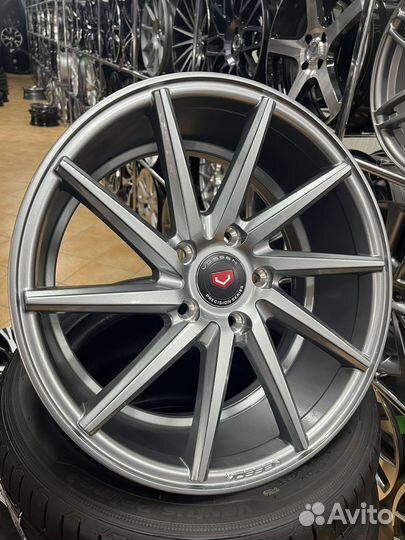 Диски литые R17 5*114.3 Vossen CVT вертушки