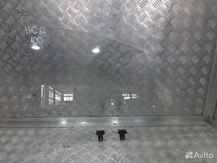 Стекло двери переднее правое Hyundai Solaris HCR