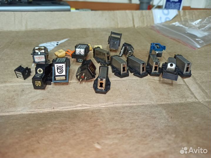 Головки винила