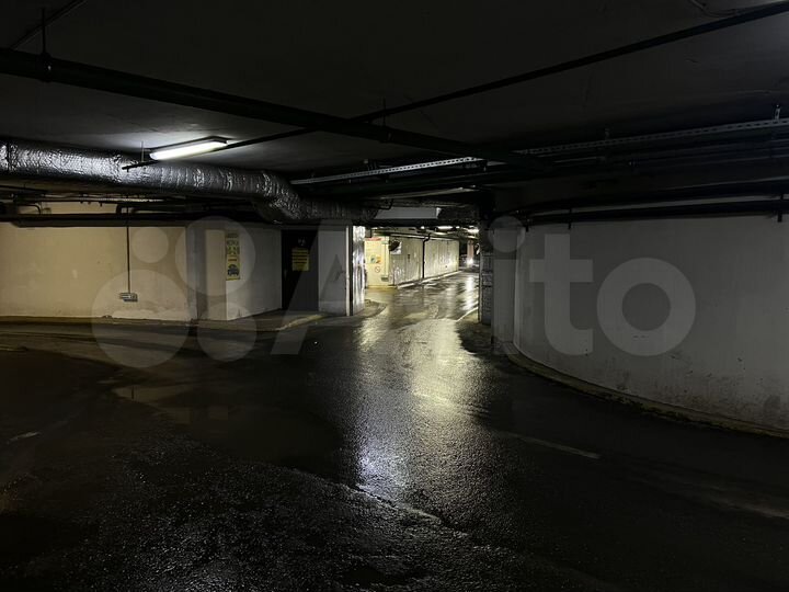 Машиноместо, 14 м²