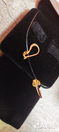 Золотые серьги с фианитами новые