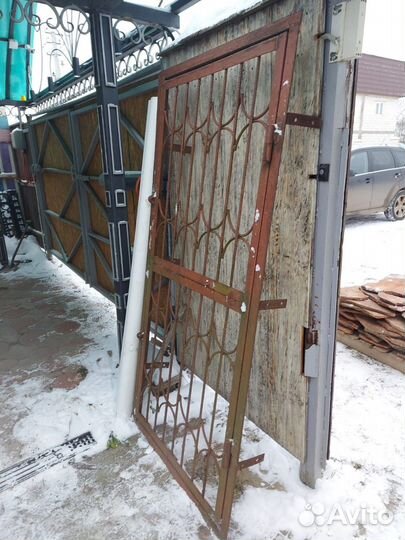 Металлическая дверь бу