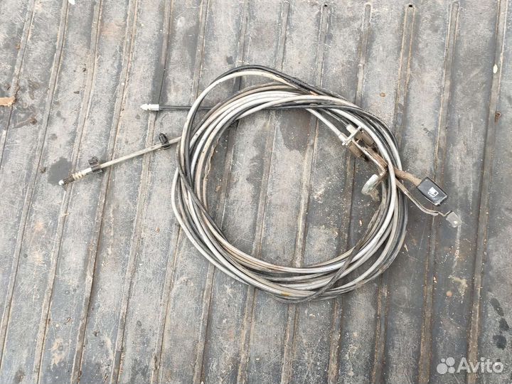 Тросик ручка открывания багажника Митсубиси Галант