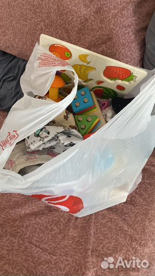 Развивающие и не только игрушки пакетом