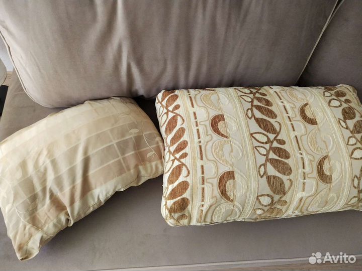 Диванные подушки большие