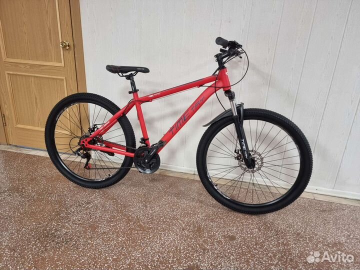 Велосипед на алюминиевой раме, лёгкий