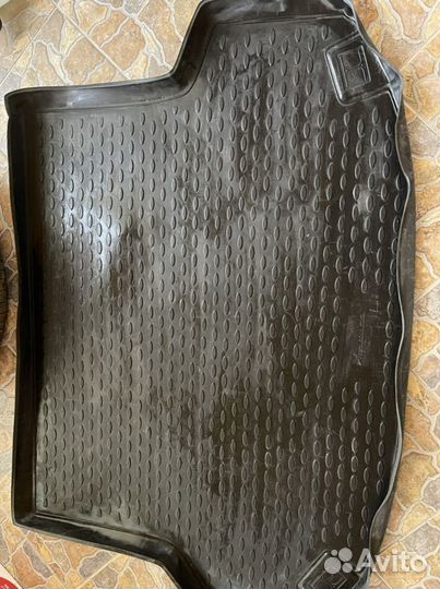 Коврик в багажник