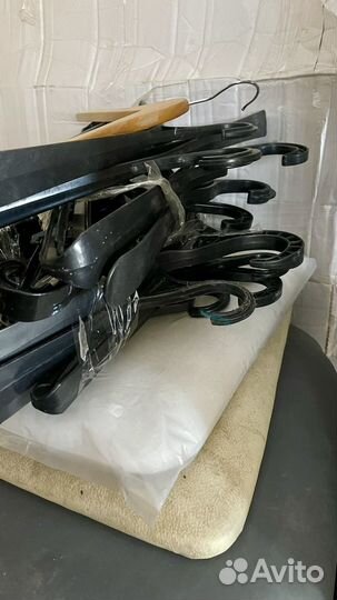 Вешалки плечики пластмасса