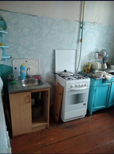 Комната 15 м² в 3-к., 4/4 эт.