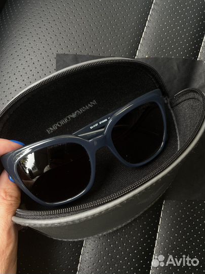 Солнцезащитные очки emporio armani