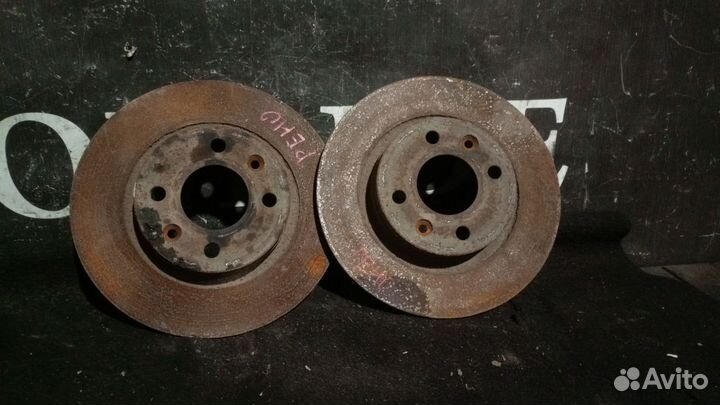 Передние тормозные диски Renault Logan 1