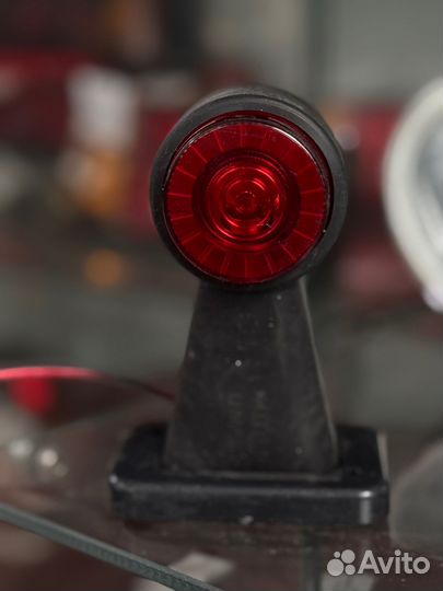 Указатель габарита ог-33 (ан.гф 3.3 ) красно/белый