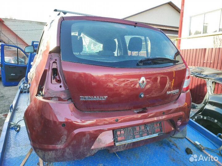 Кузов на запчасти Renault Sandero
