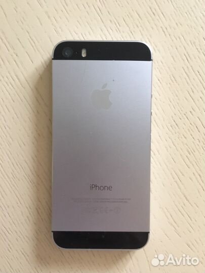 Телефон iPhone 5s