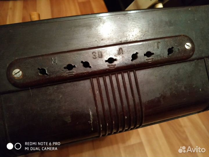 Ретро патефон-грамофон 