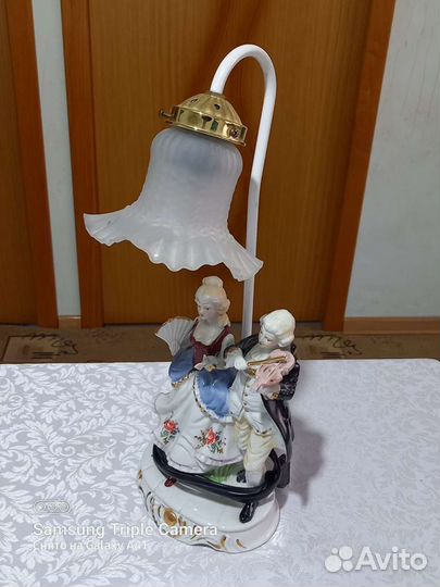 Фарфоровая статуэтка - светильник Германия