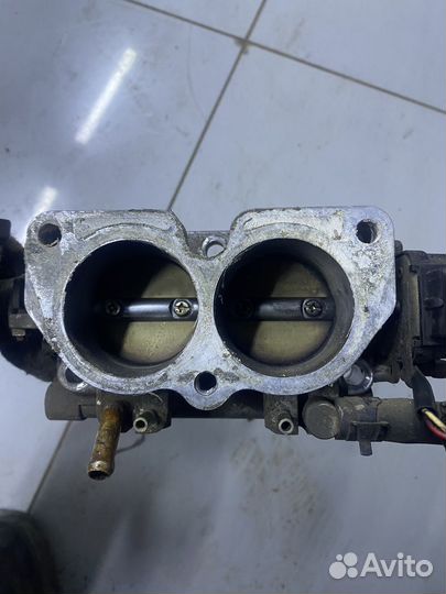 Дроссельная заслонка Nissan VG30E