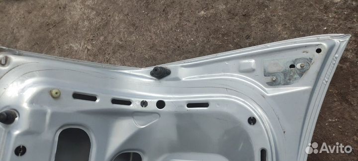 Крышка багажника Volkswagen Passat B5