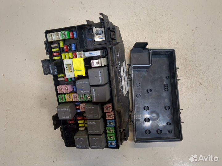 Блок предохранителей Dodge Journey, 2009